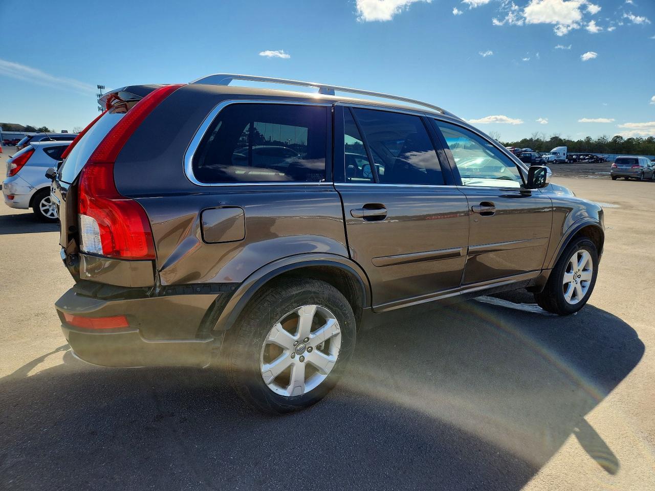 2013 VOLVO XC90