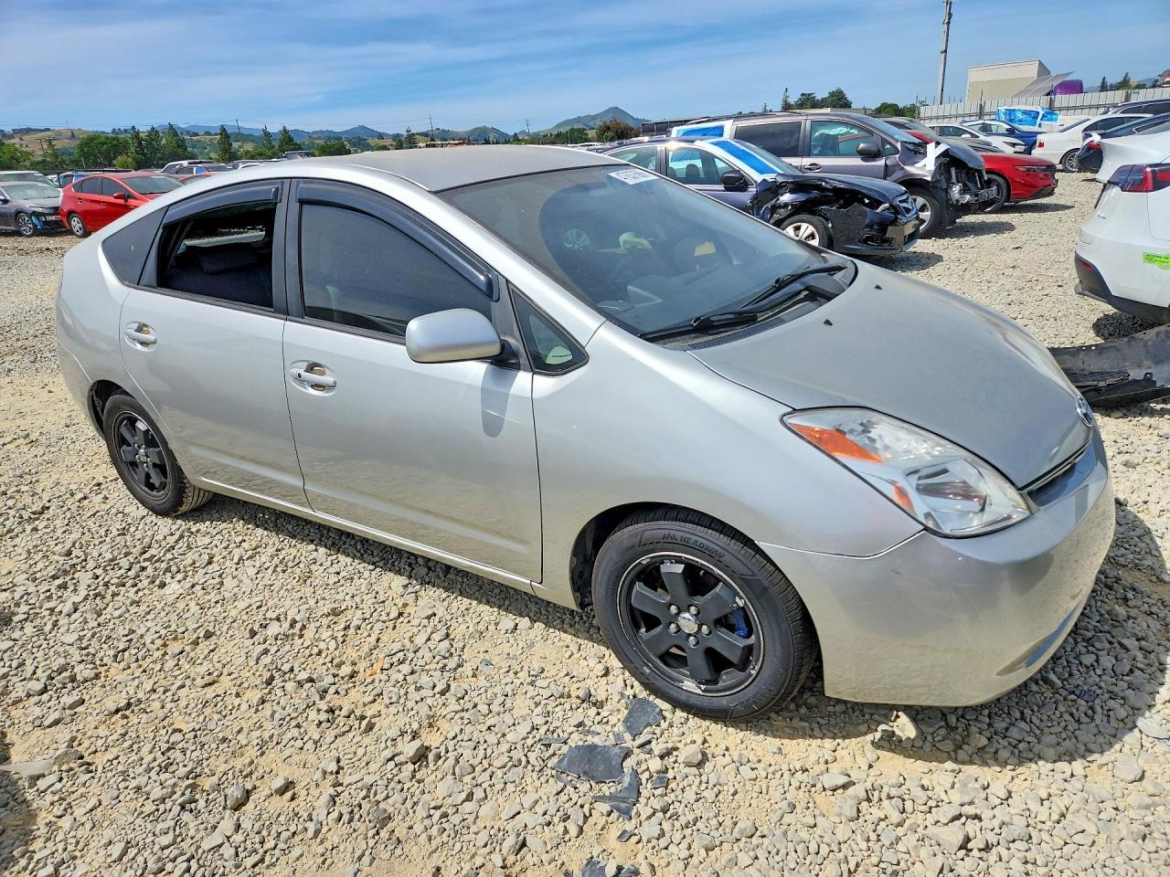 2004 TOYOTA PRIUS