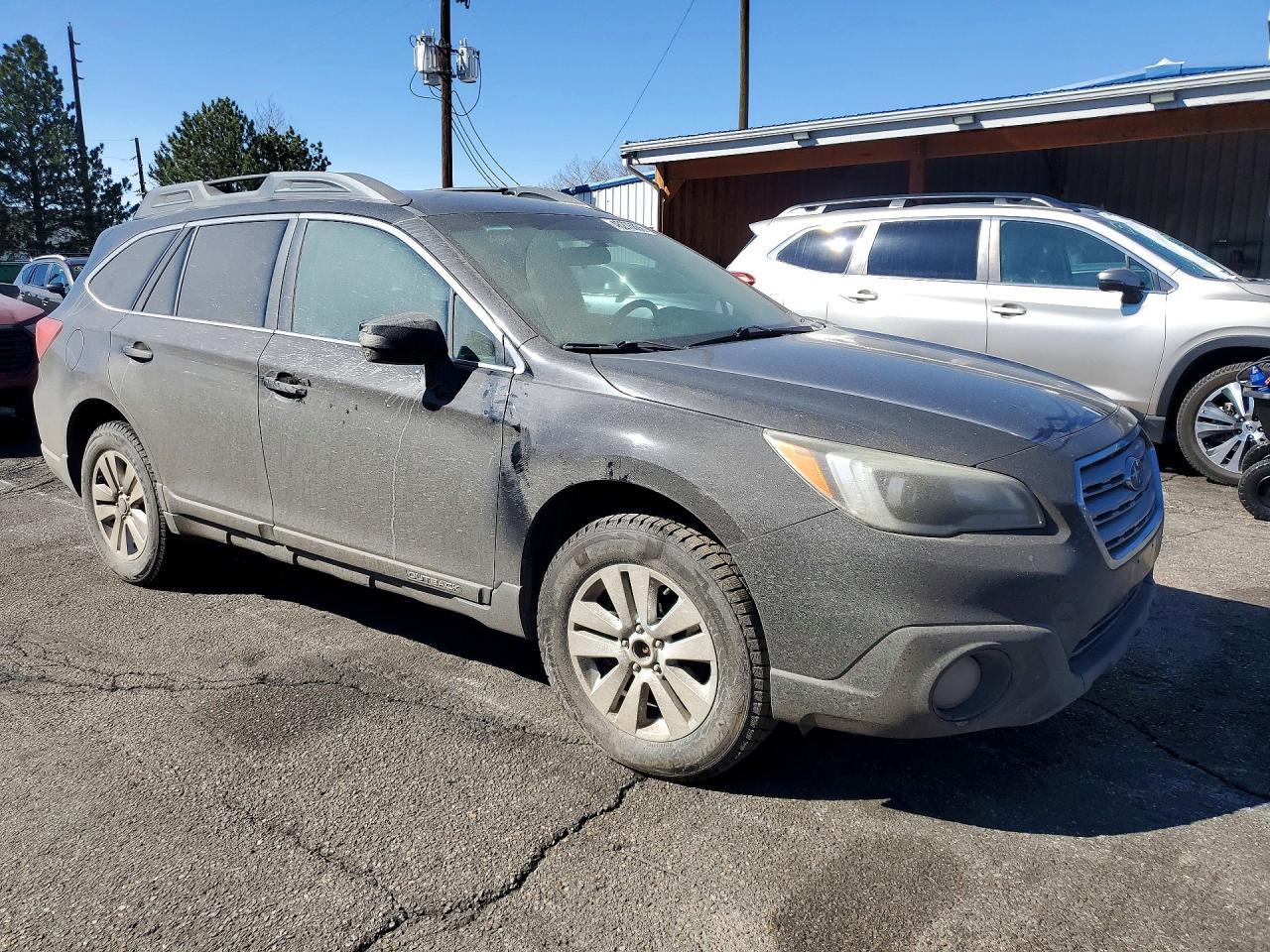 2015 SUBARU Outback