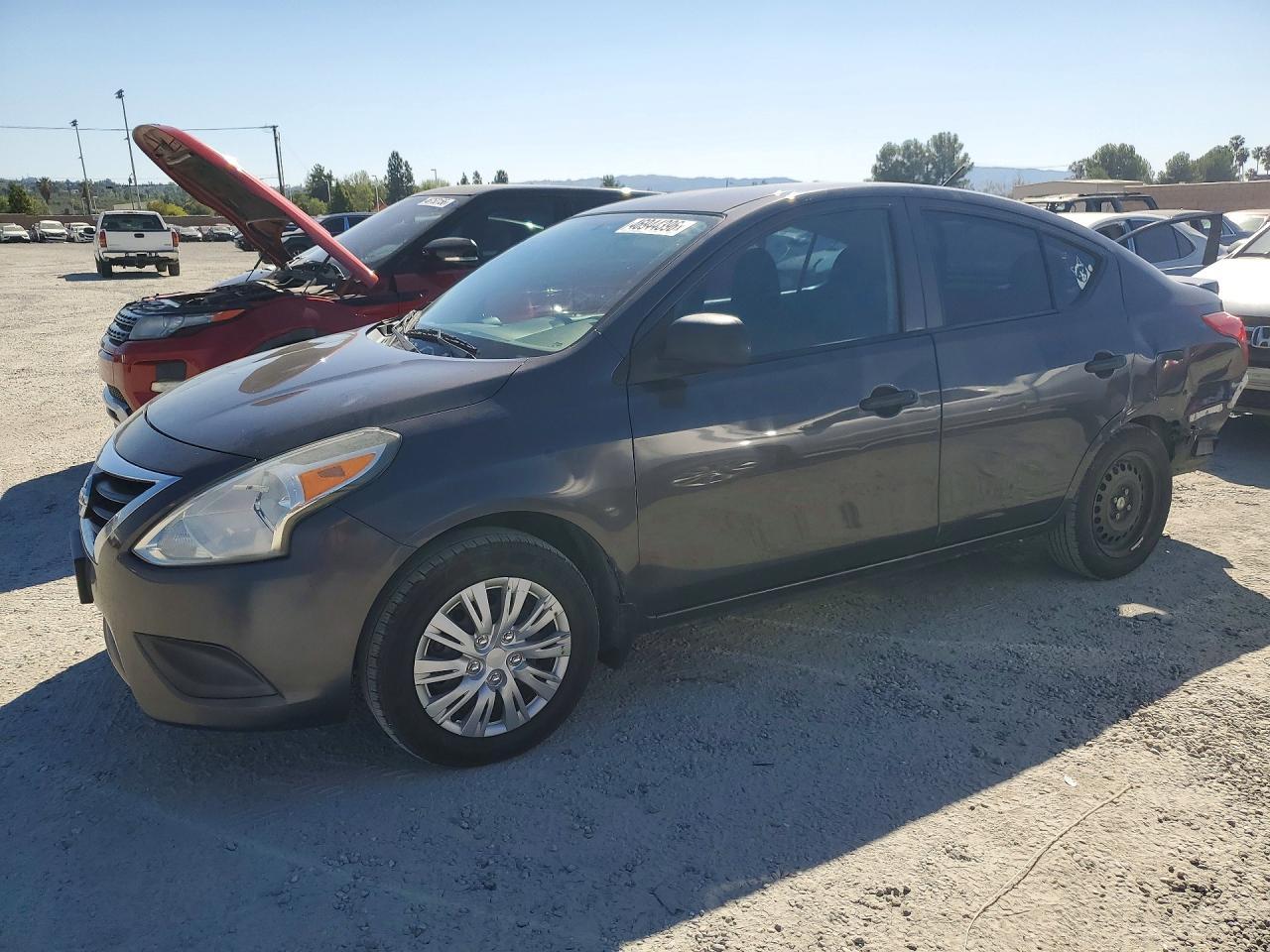 2015 NISSAN VERSA