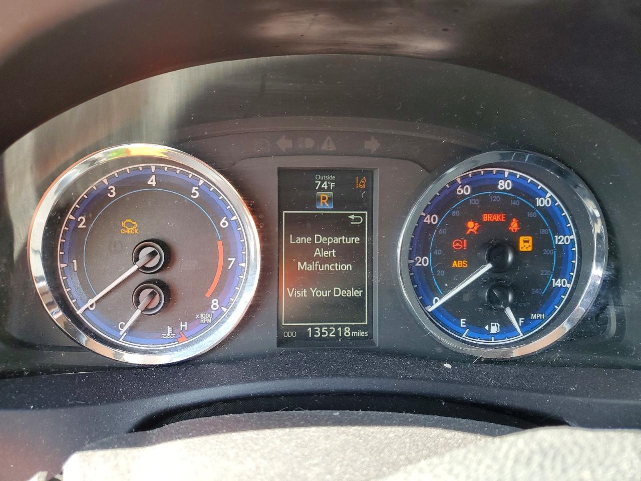 2018 TOYOTA COROLLA
