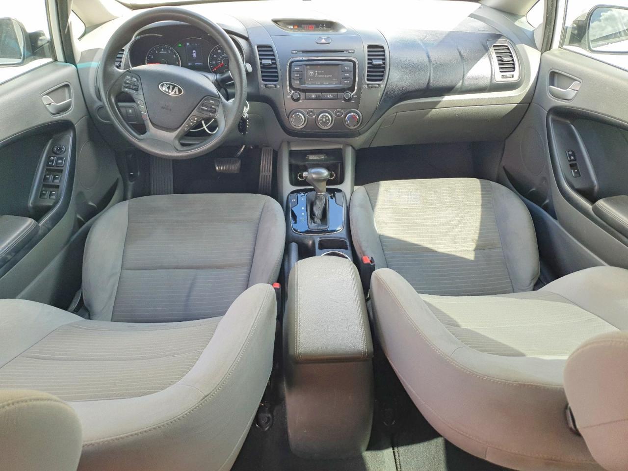 2017 KIA FORTE