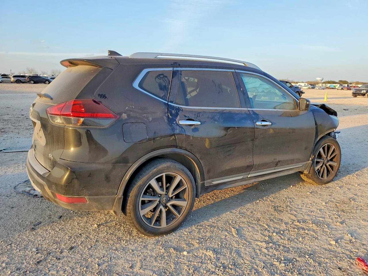 2019 NISSAN ROGUE