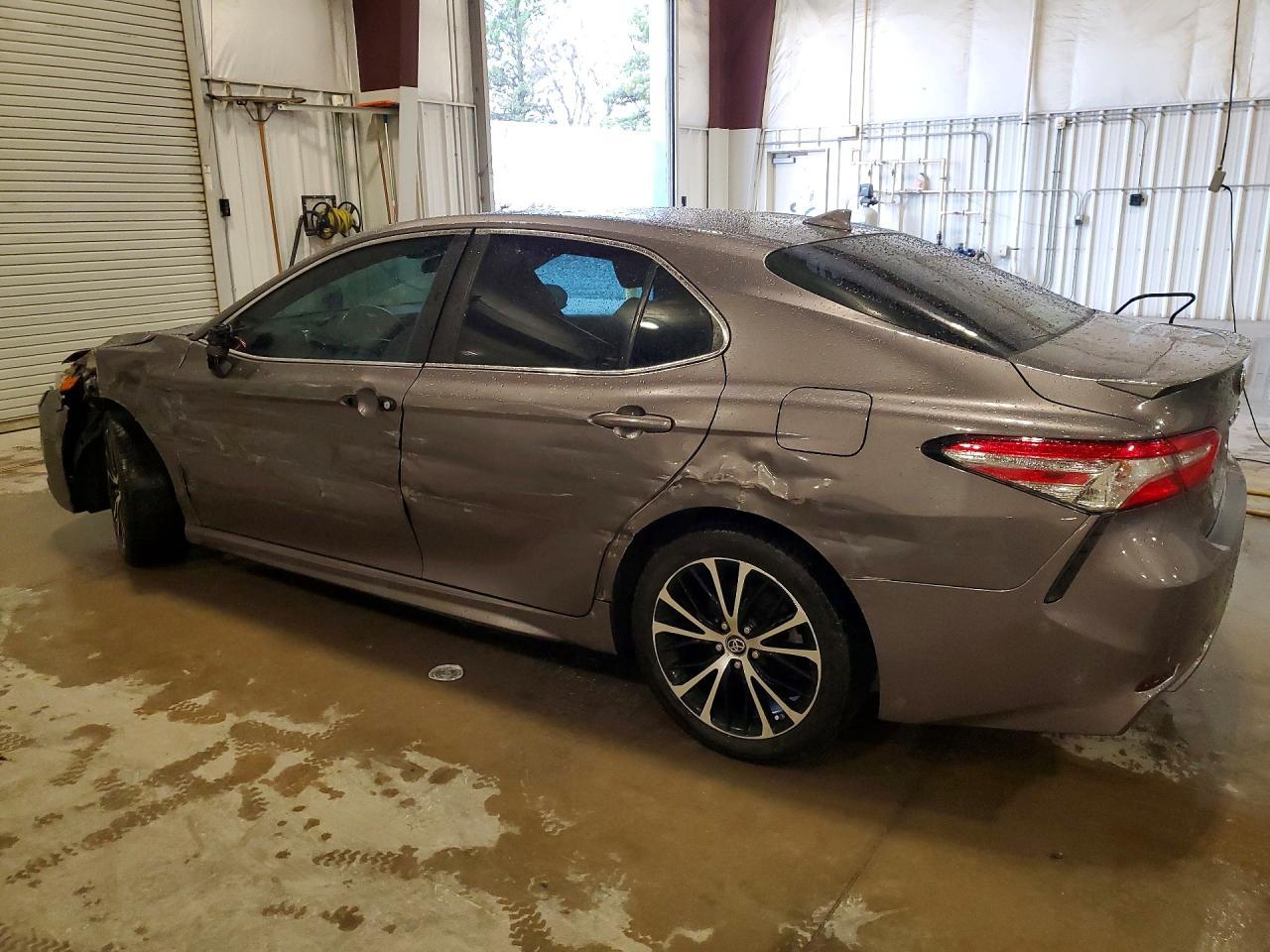 2019 TOYOTA CAMRY
