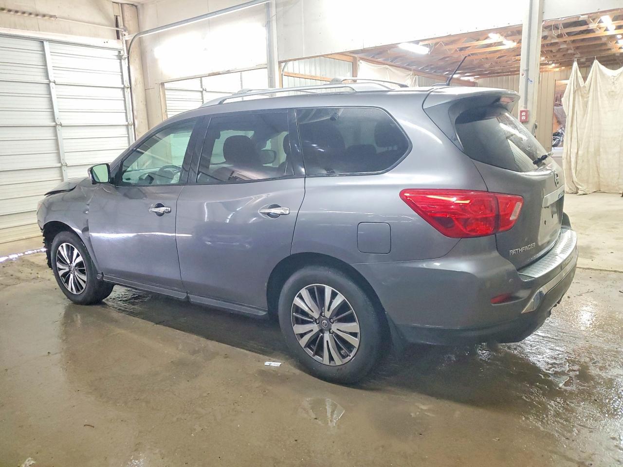 2017 NISSAN PATHFINDER