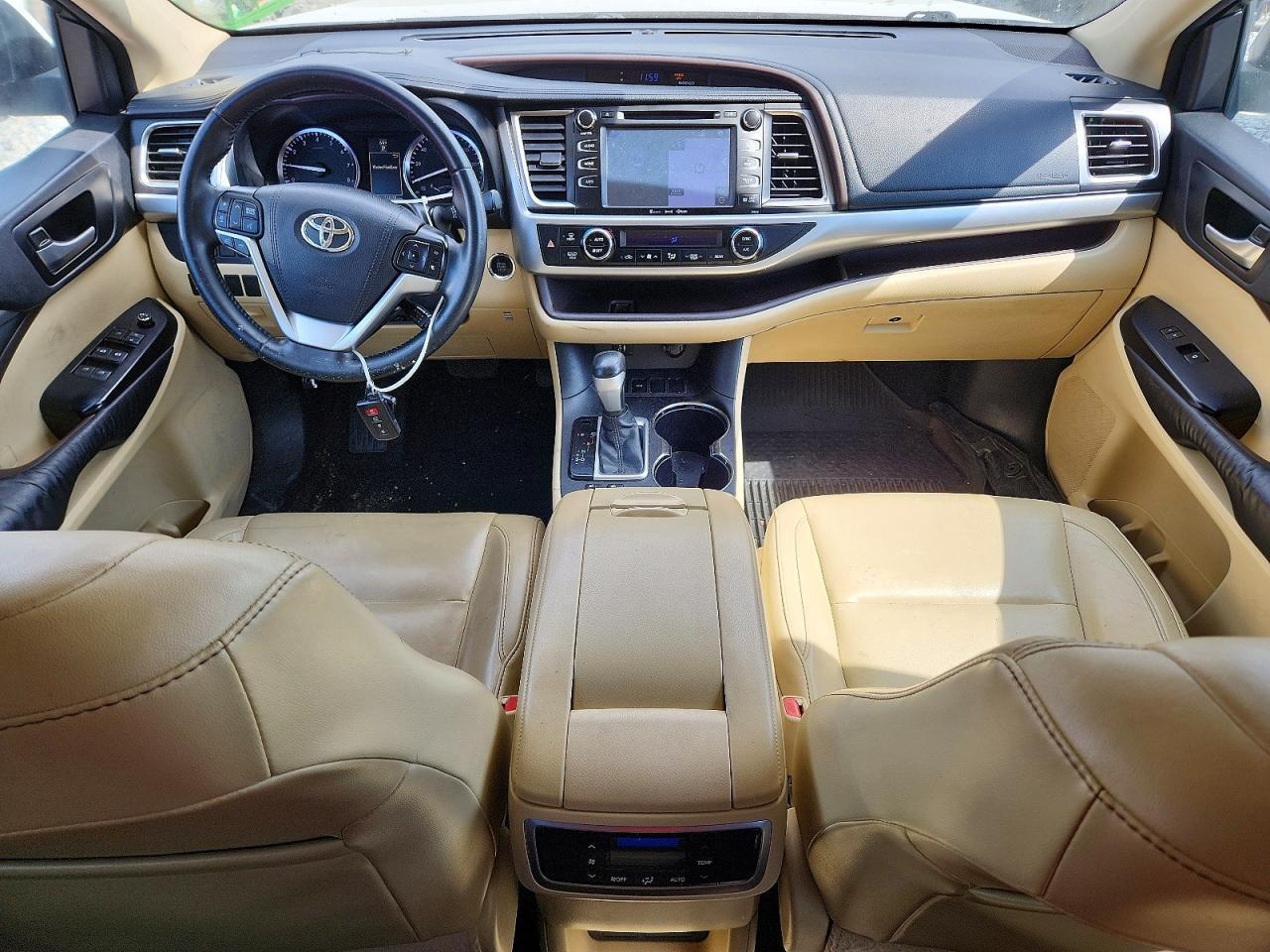 2016 TOYOTA HIGHLANDER