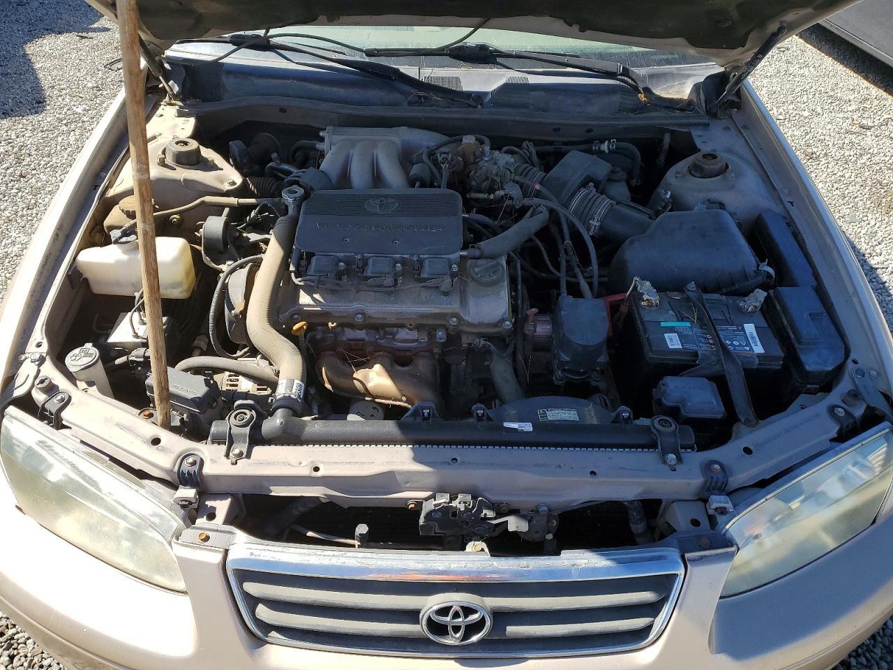 2000 TOYOTA CAMRY