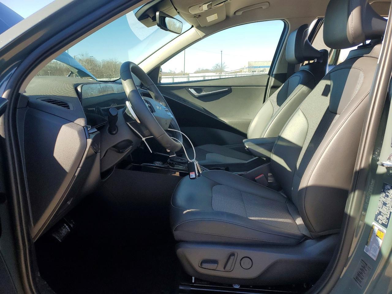 2025 KIA Niro