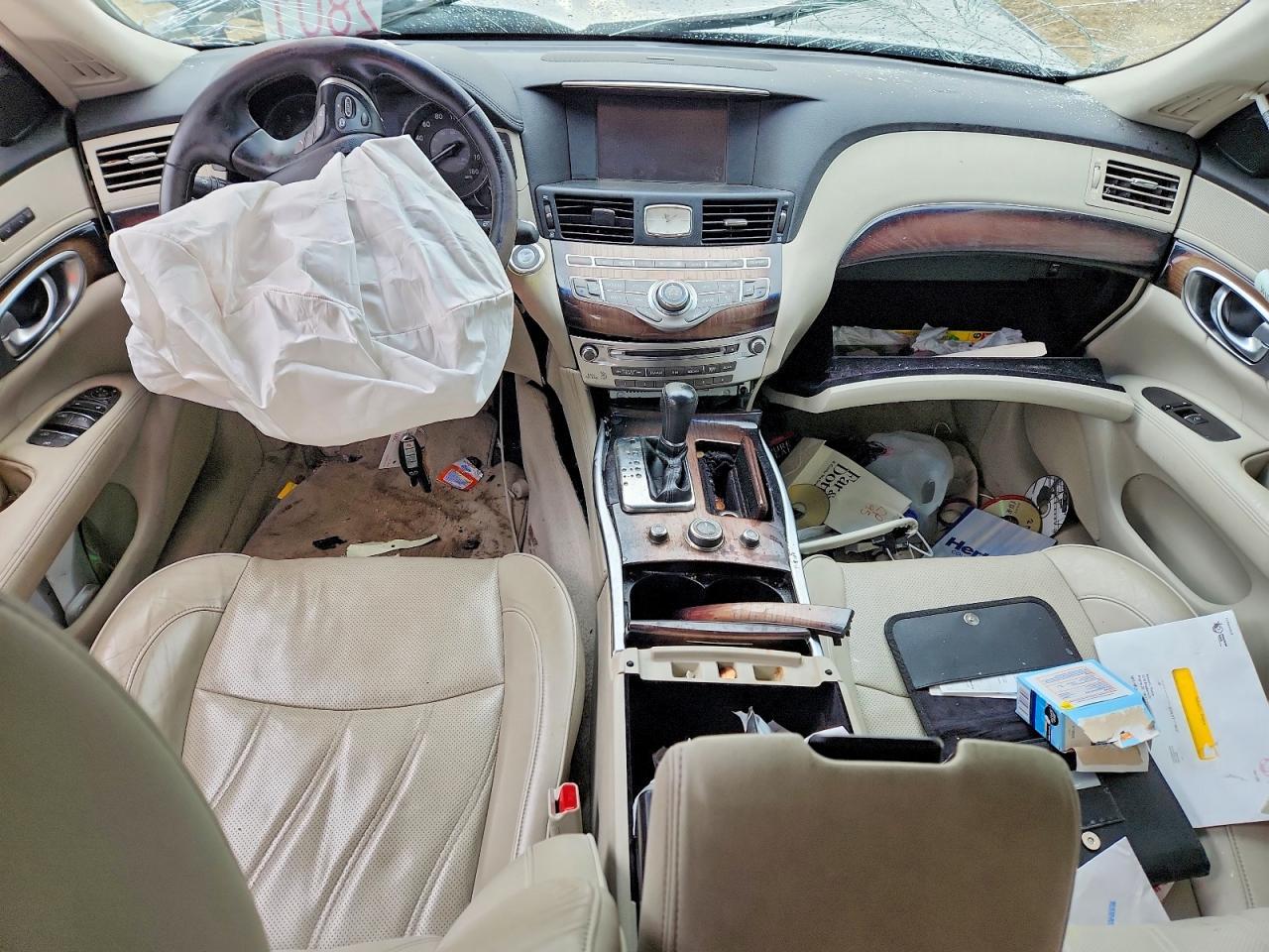 2016 INFINITI Q70