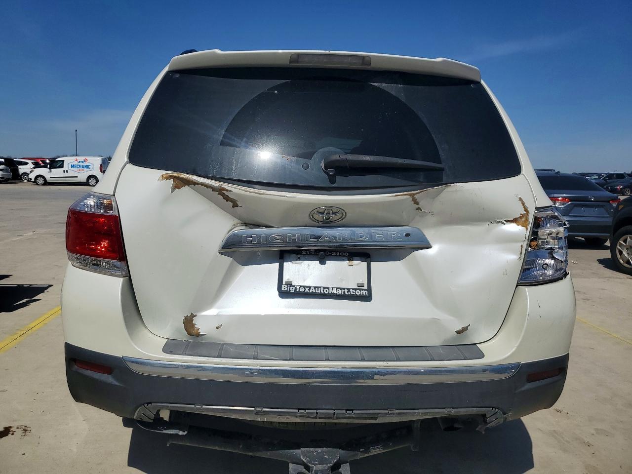 2012 TOYOTA HIGHLANDER