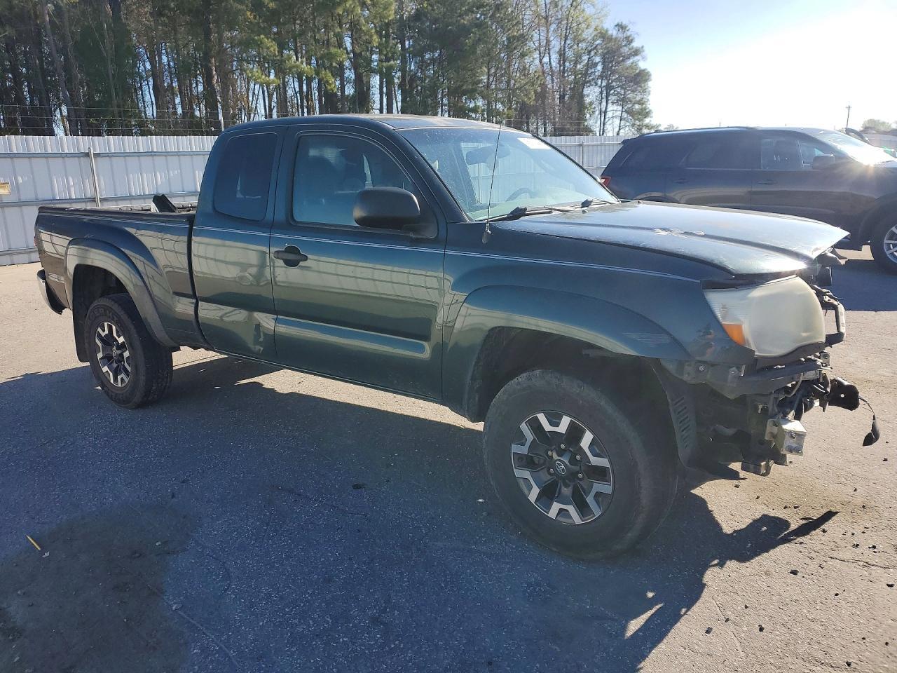 2011 TOYOTA TACOMA