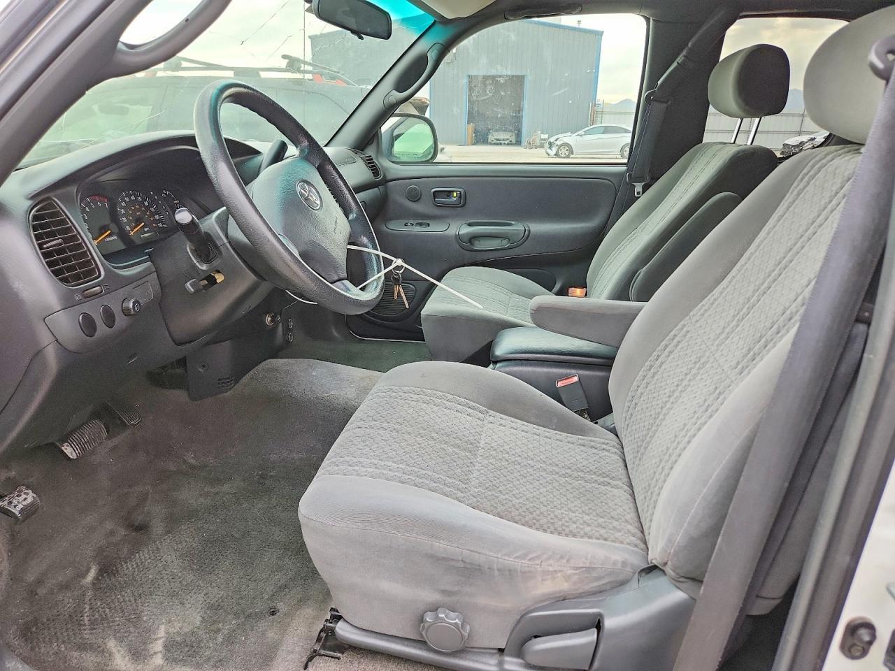 2003 TOYOTA TUNDRA