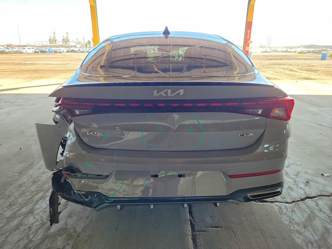 2023 KIA K5