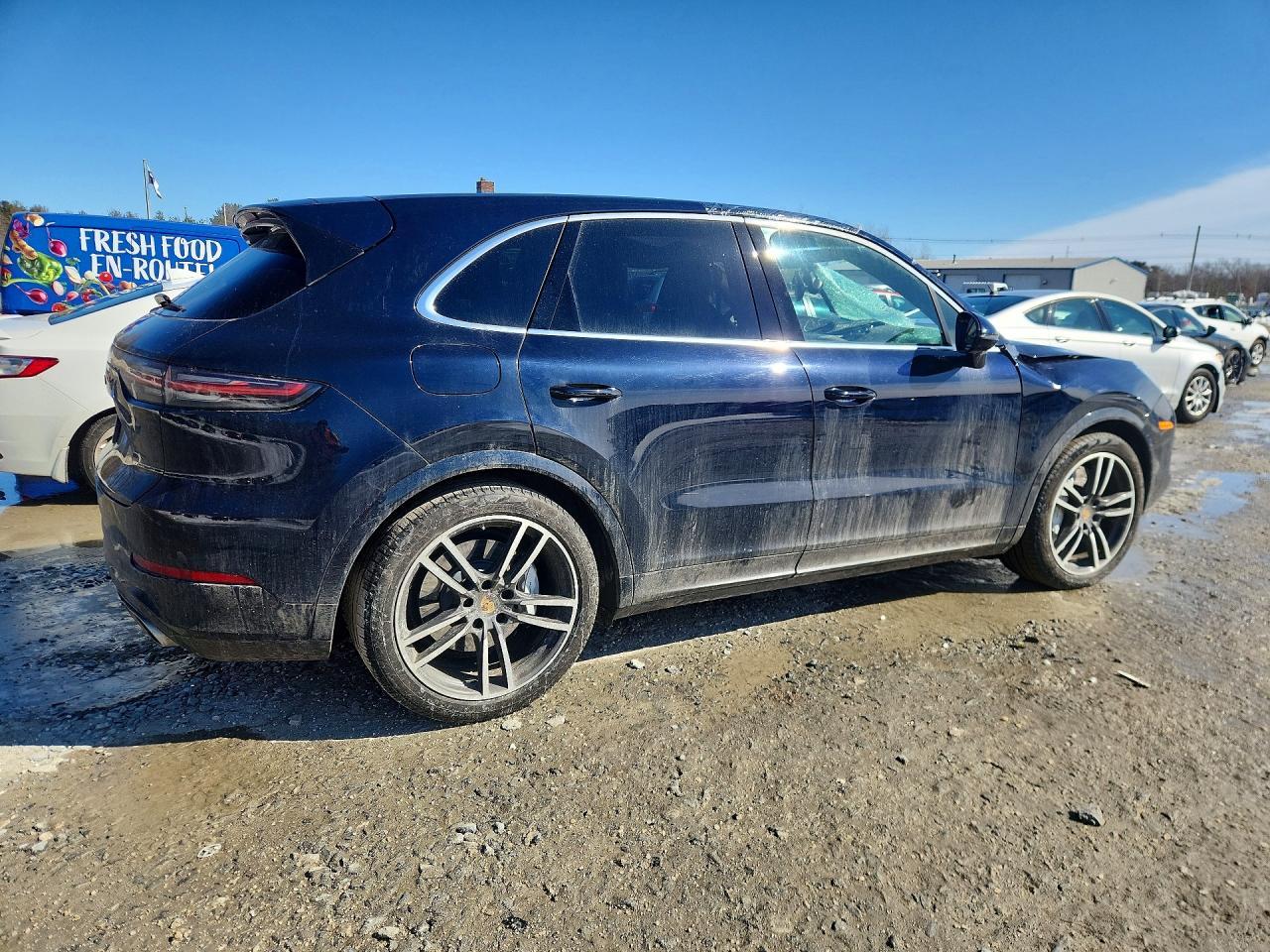2021 PORSCHE CAYENNE