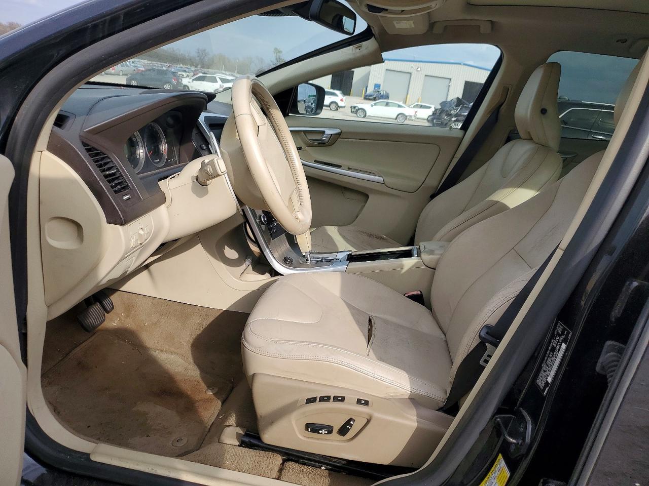 2010 VOLVO XC60