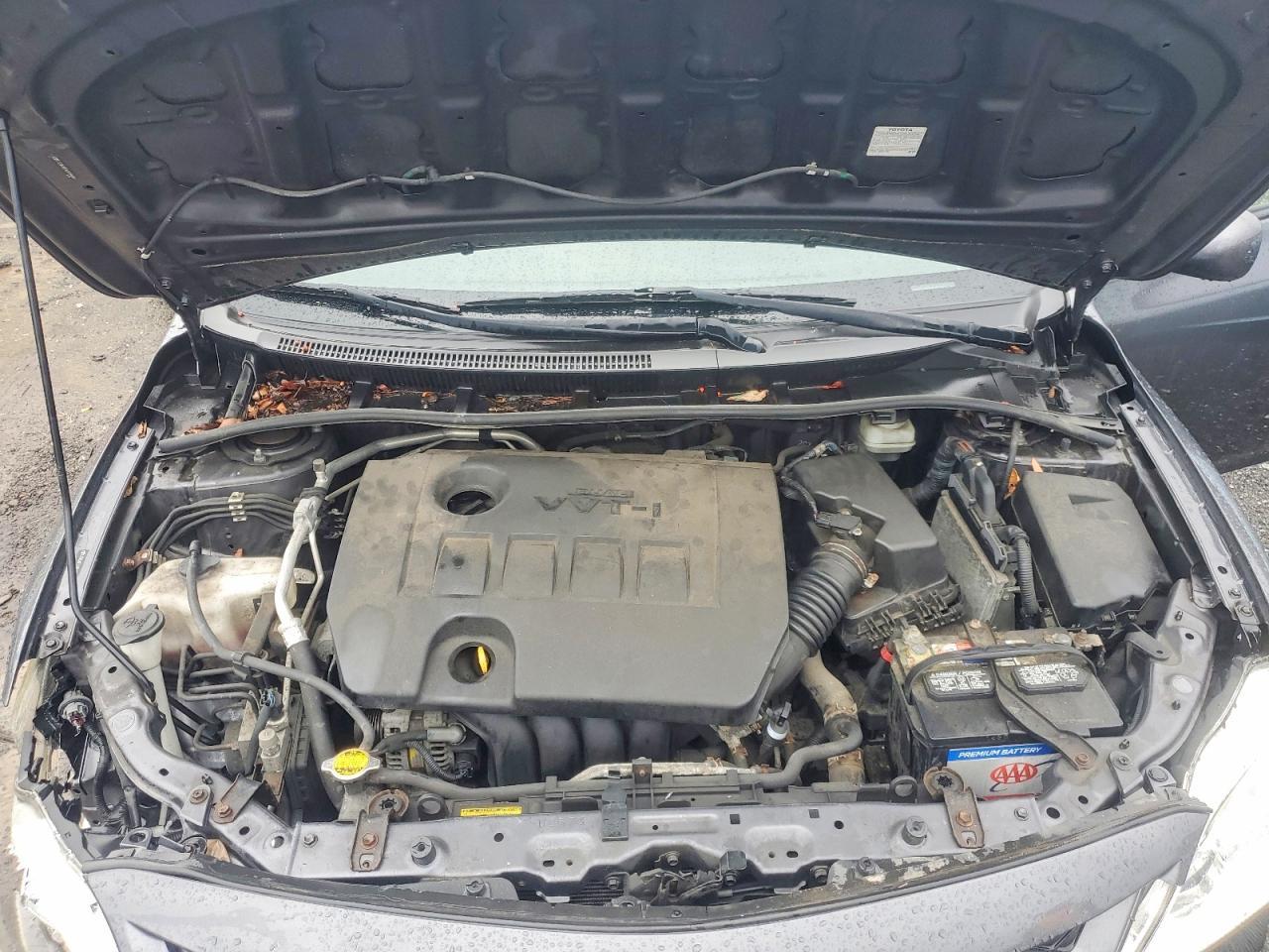 2011 TOYOTA COROLLA