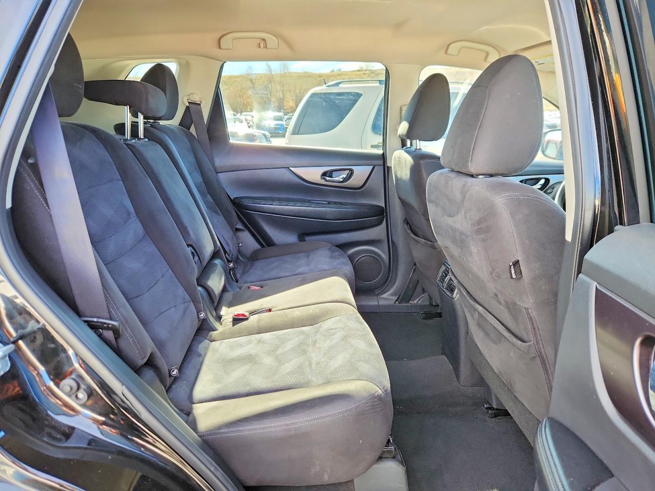 2015 NISSAN ROGUE