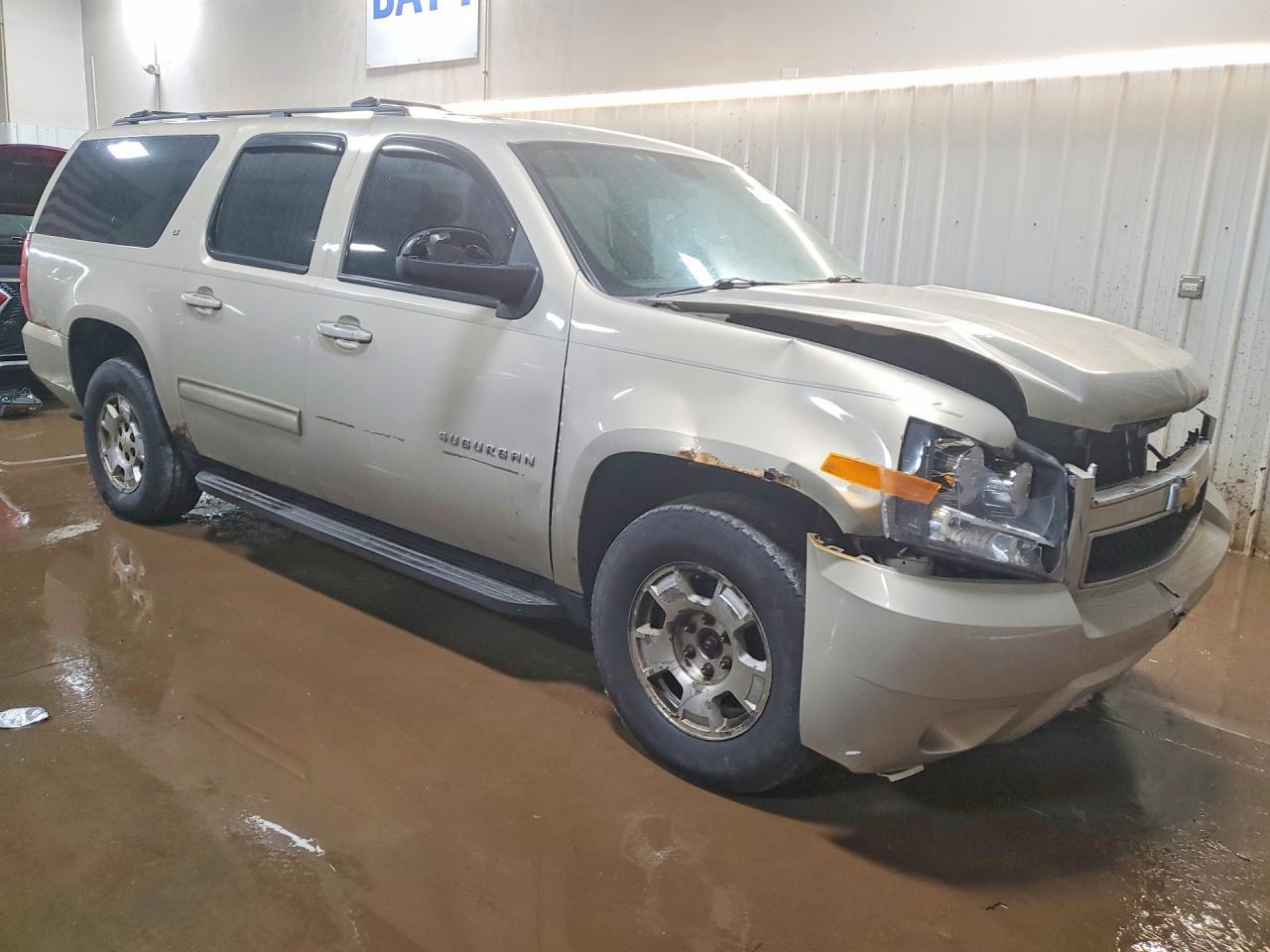 2010 CHEVROLET Suburban