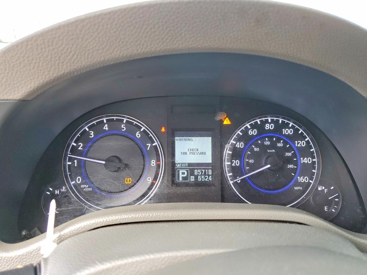 2011 INFINITI G37