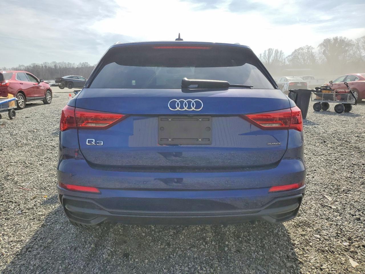 2022 AUDI Q3