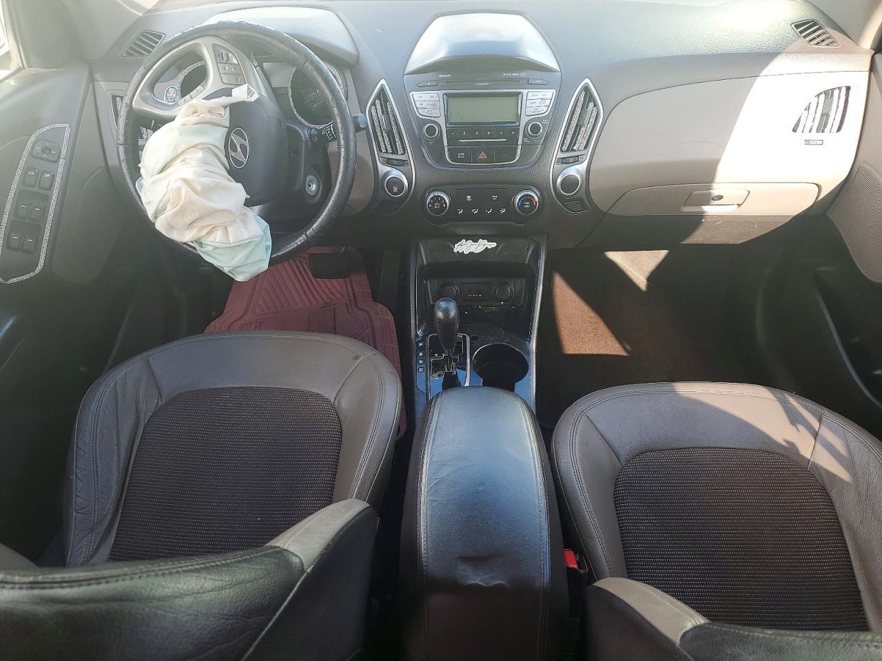 2012 HYUNDAI TUCSON