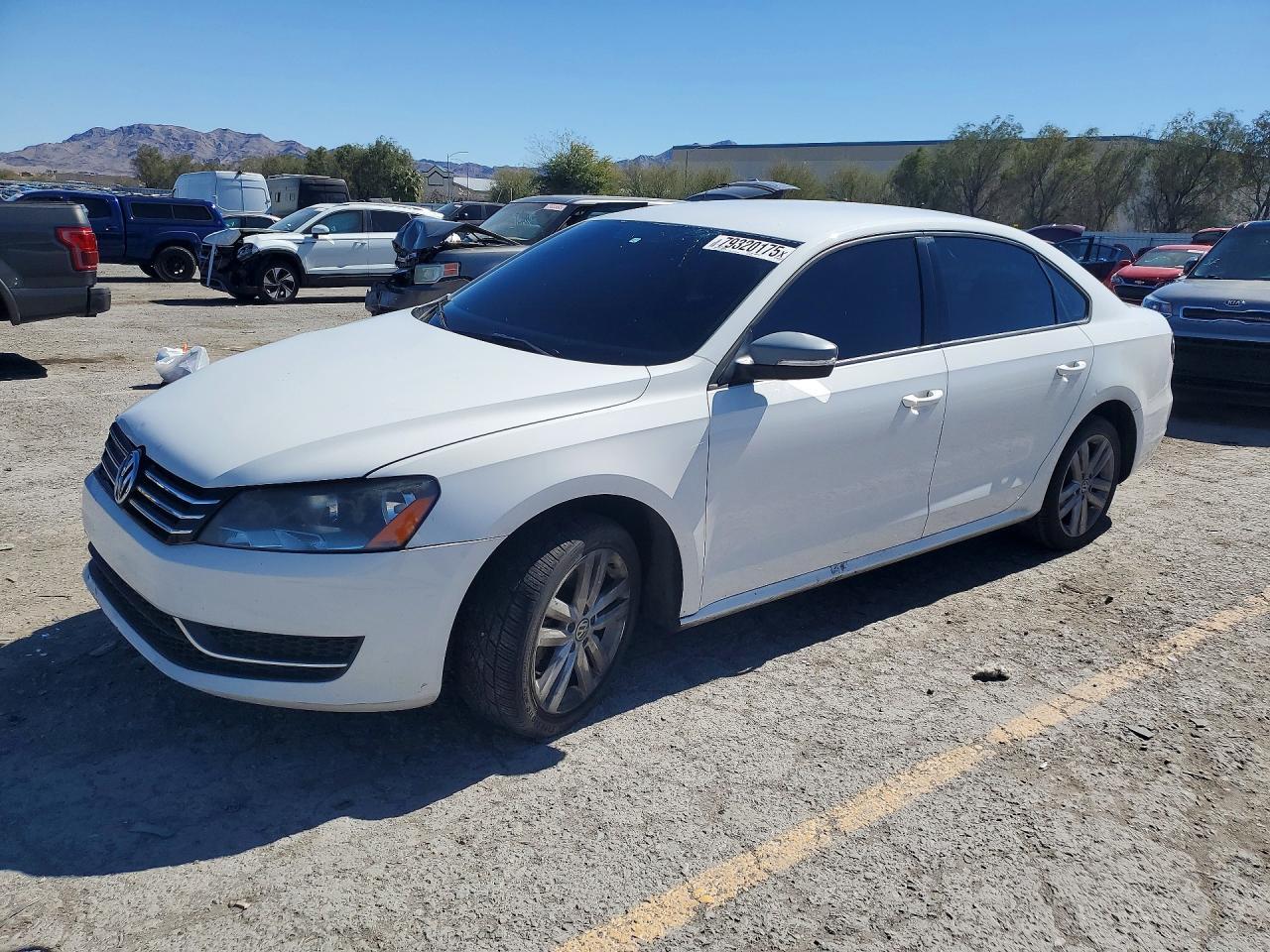 2015 VOLKSWAGEN Passat