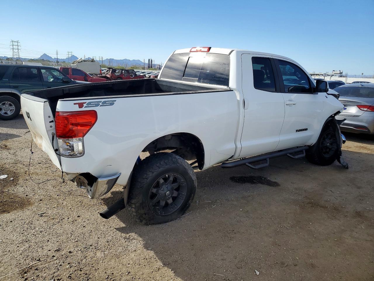 2012 TOYOTA TUNDRA