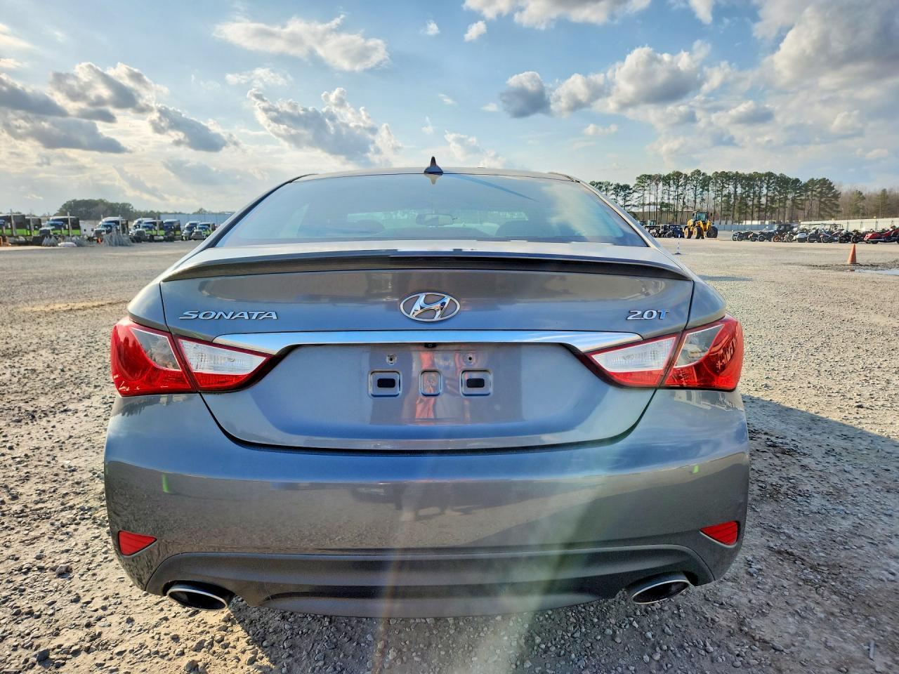 2014 HYUNDAI SONATA