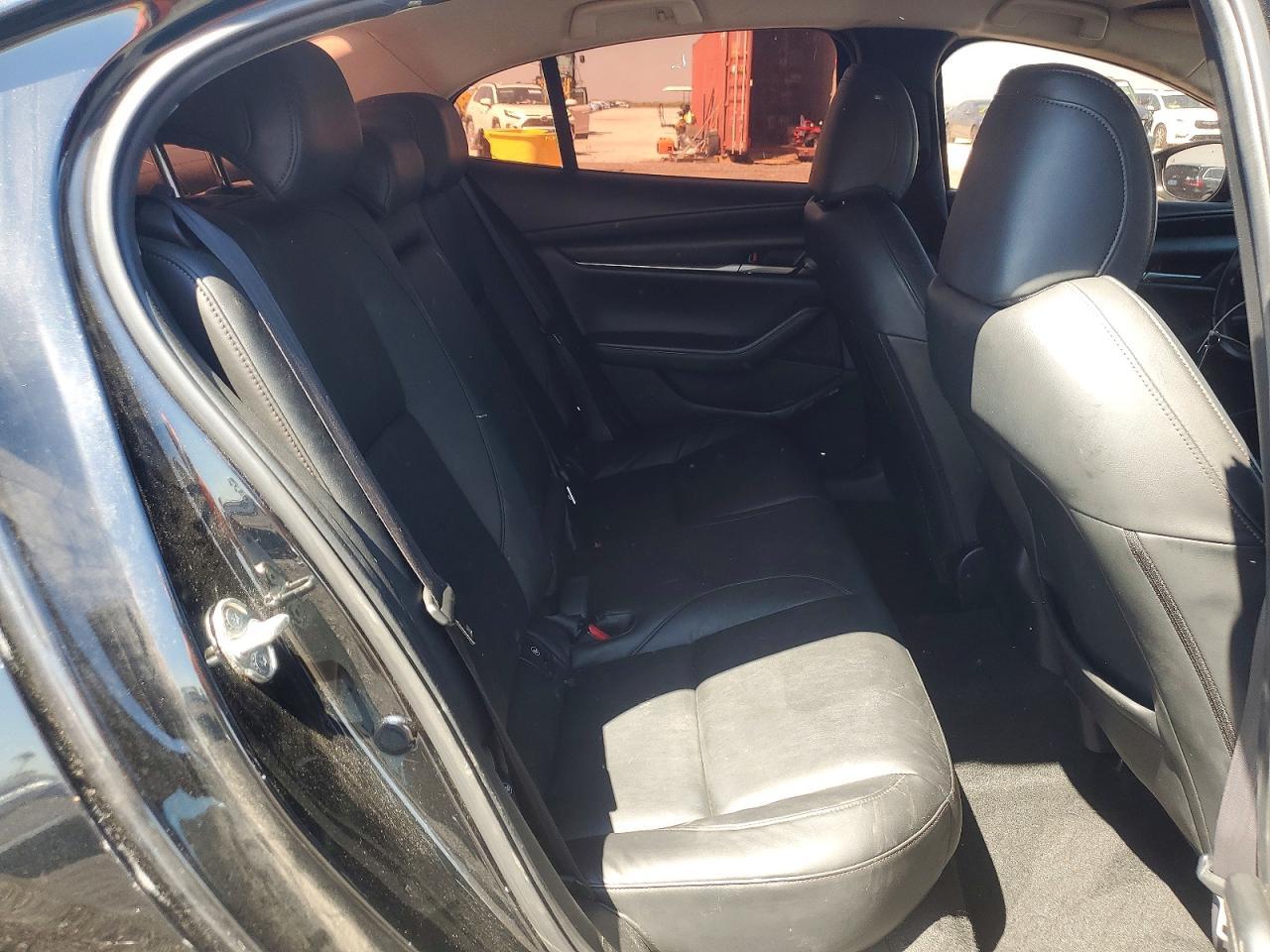 2021 MAZDA 3