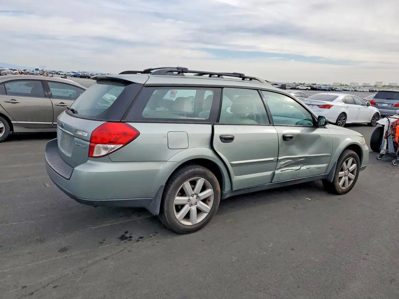 2009 SUBARU Outback
