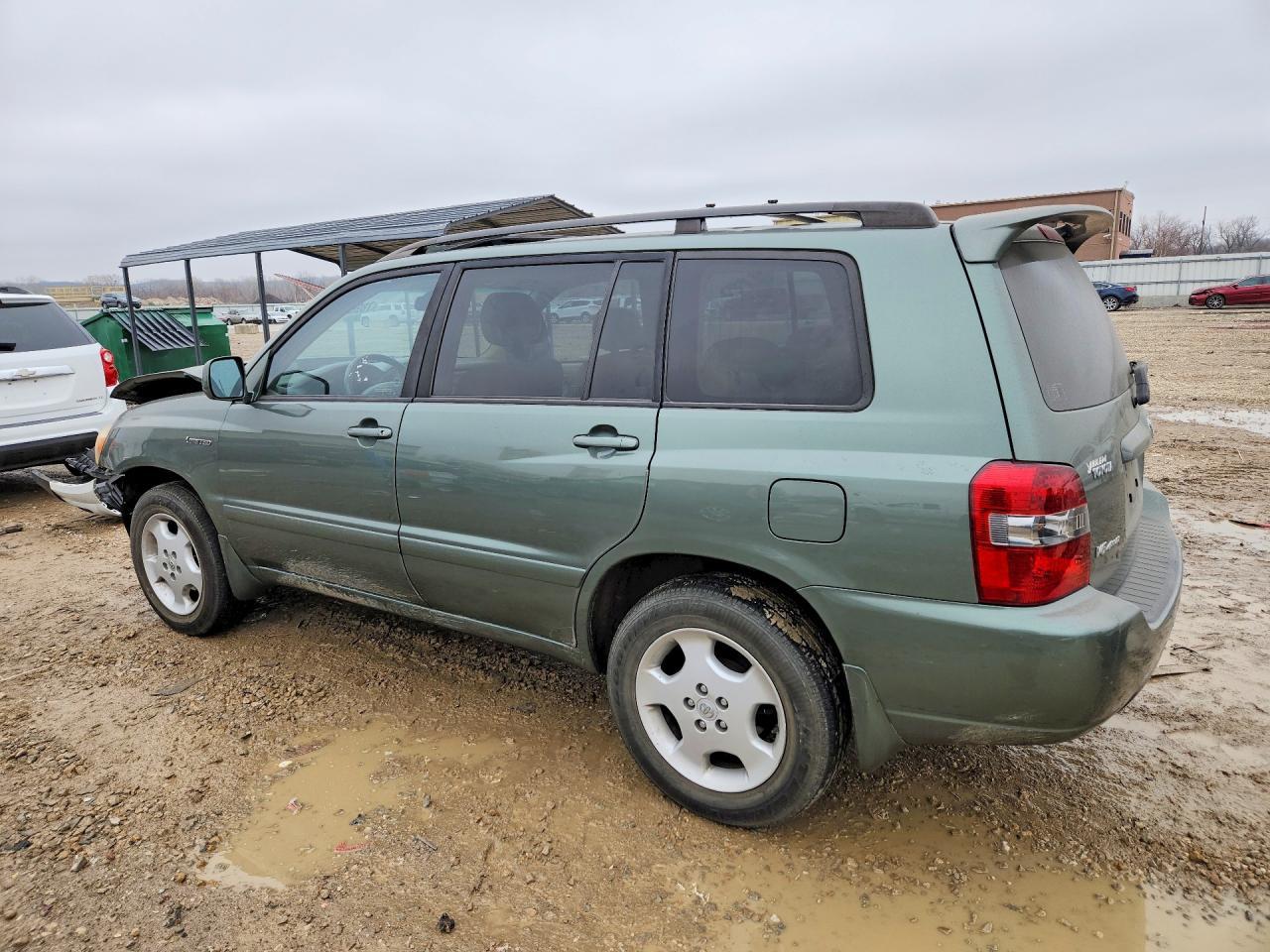2004 TOYOTA HIGHLANDER