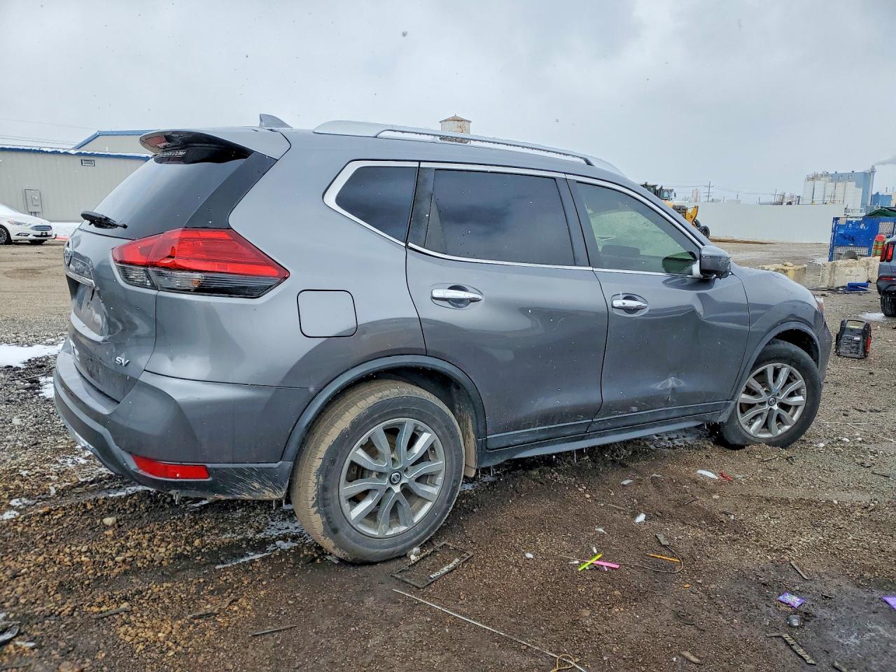 2017 NISSAN ROGUE