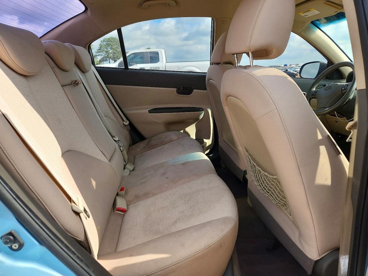2010 HYUNDAI ACCENT