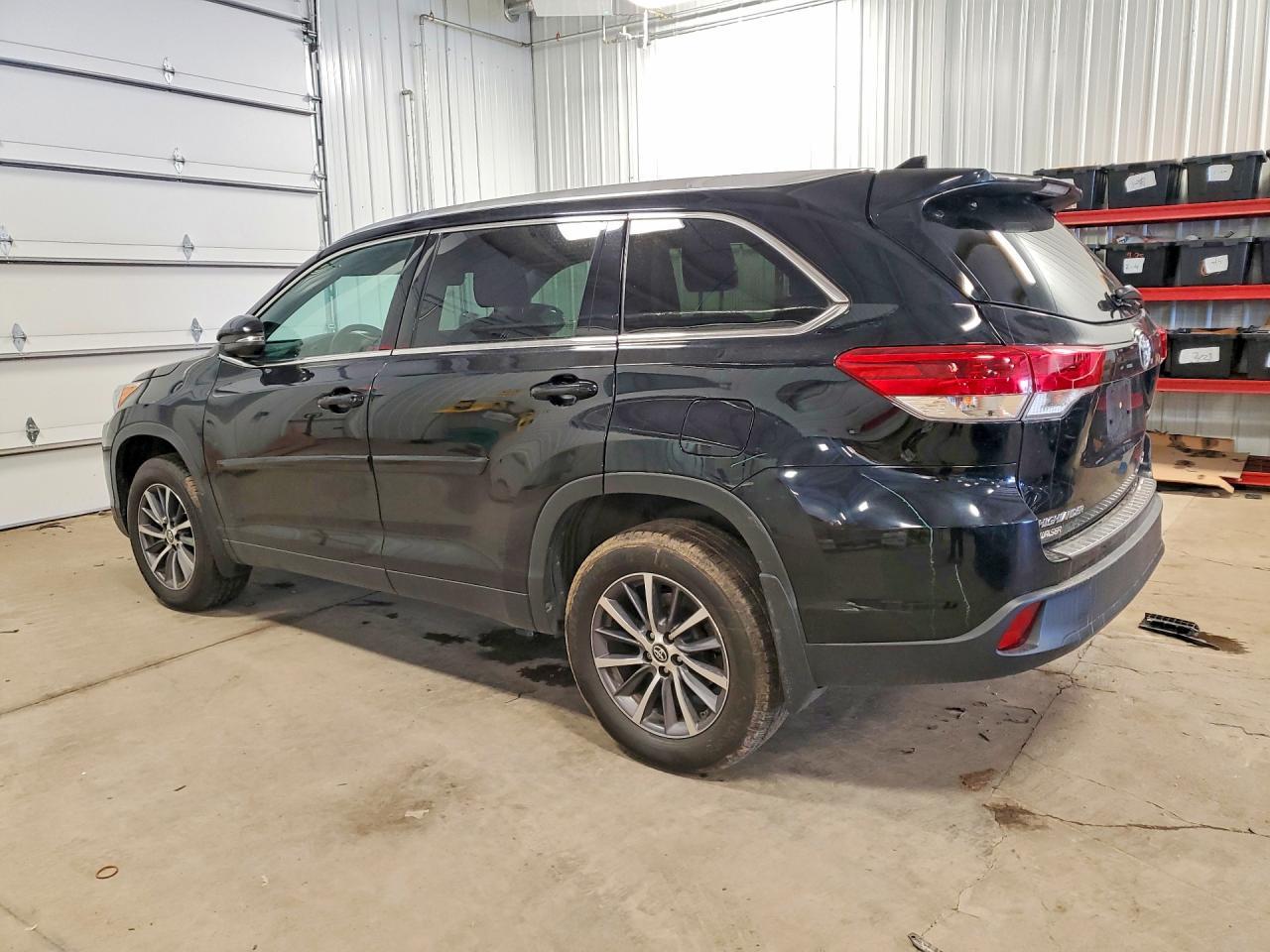 2019 TOYOTA HIGHLANDER
