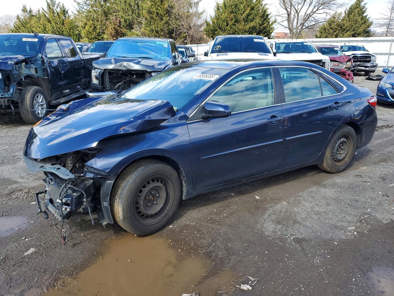 2015 TOYOTA CAMRY