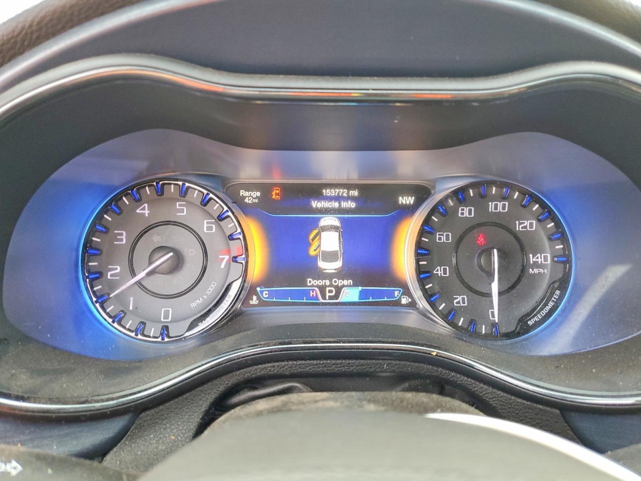 2015 CHRYSLER 200