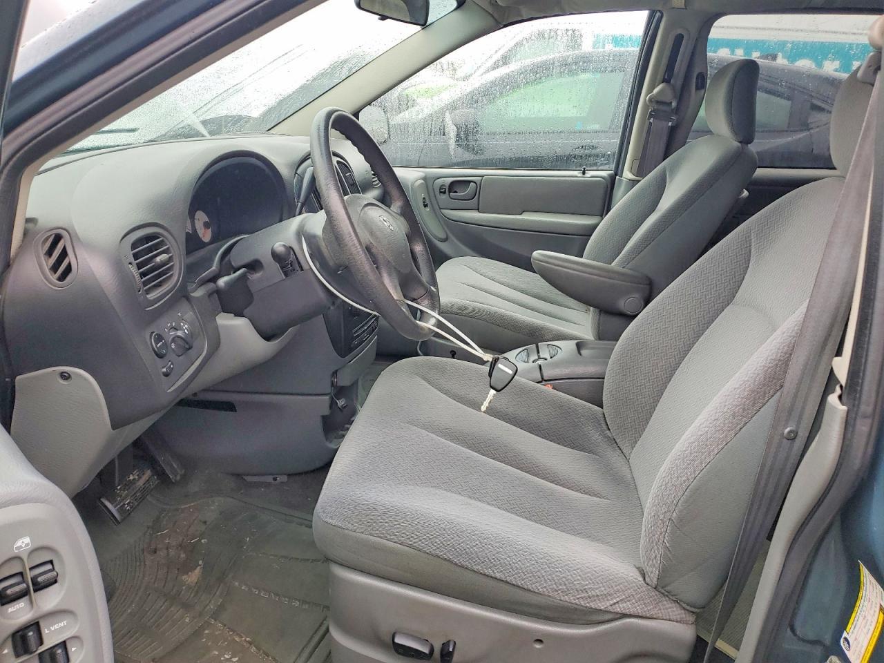 2005 DODGE CARAVAN