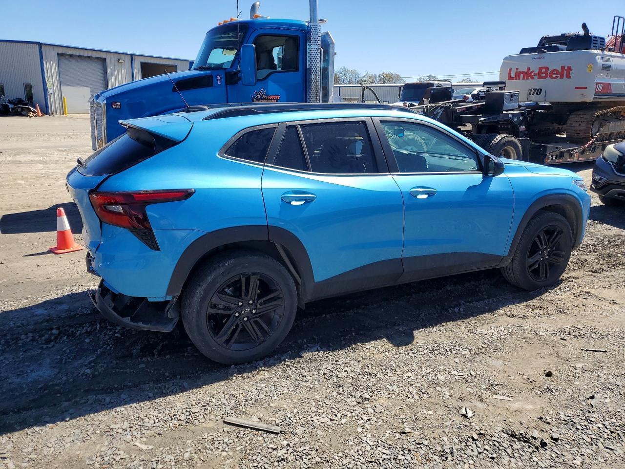 2025 CHEVROLET TRAX