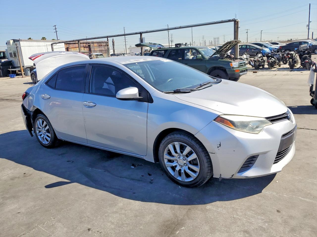 2015 TOYOTA COROLLA
