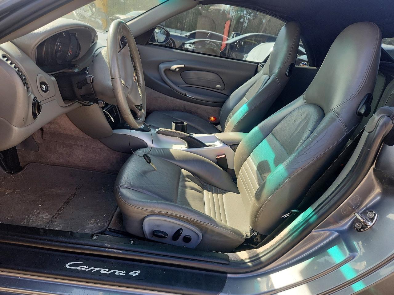2002 PORSCHE 911