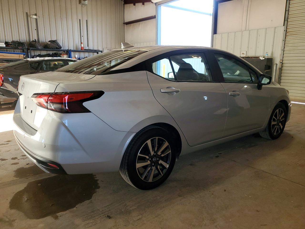 2025 NISSAN VERSA