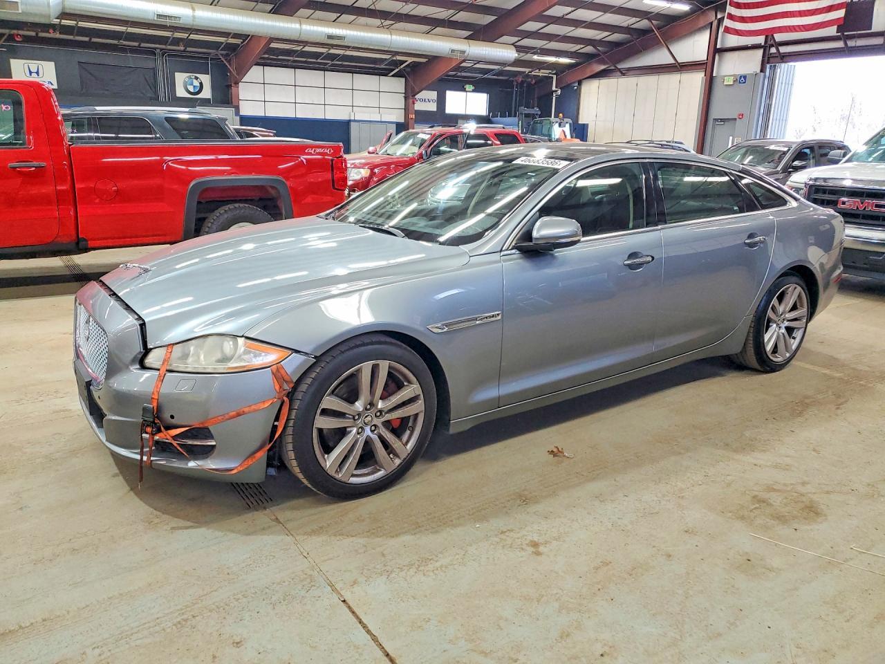 2011 JAGUAR Xj-Series