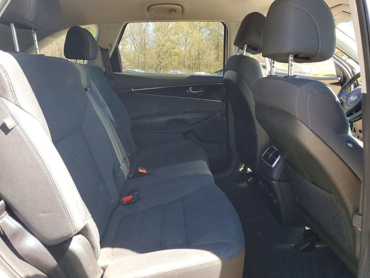 2017 KIA SORENTO