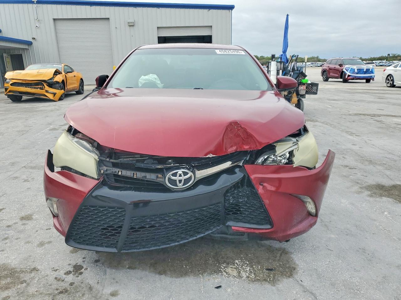 2016 TOYOTA CAMRY