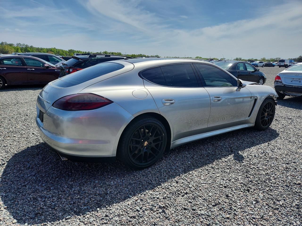 2011 PORSCHE Panamera
