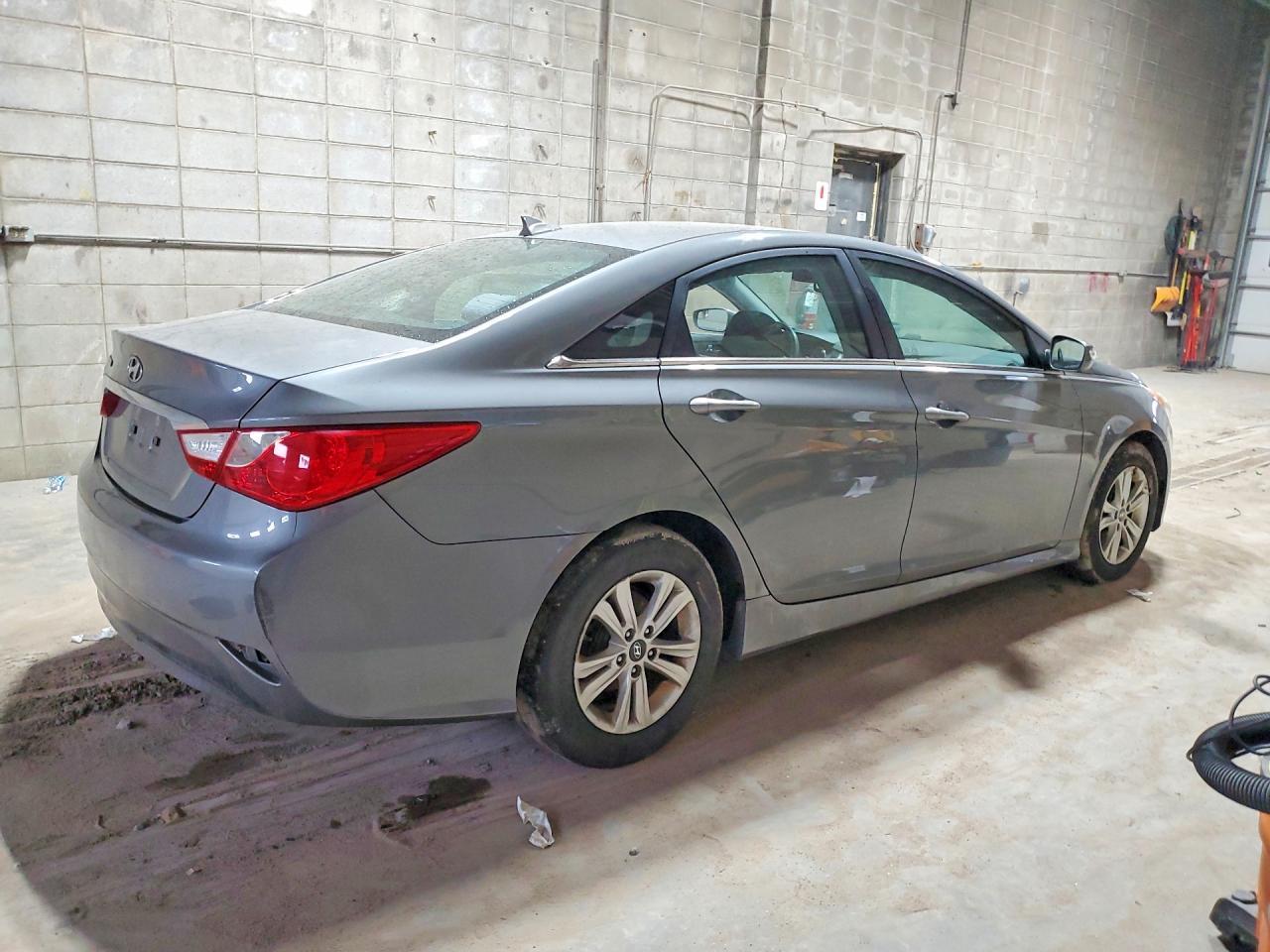 2014 HYUNDAI SONATA