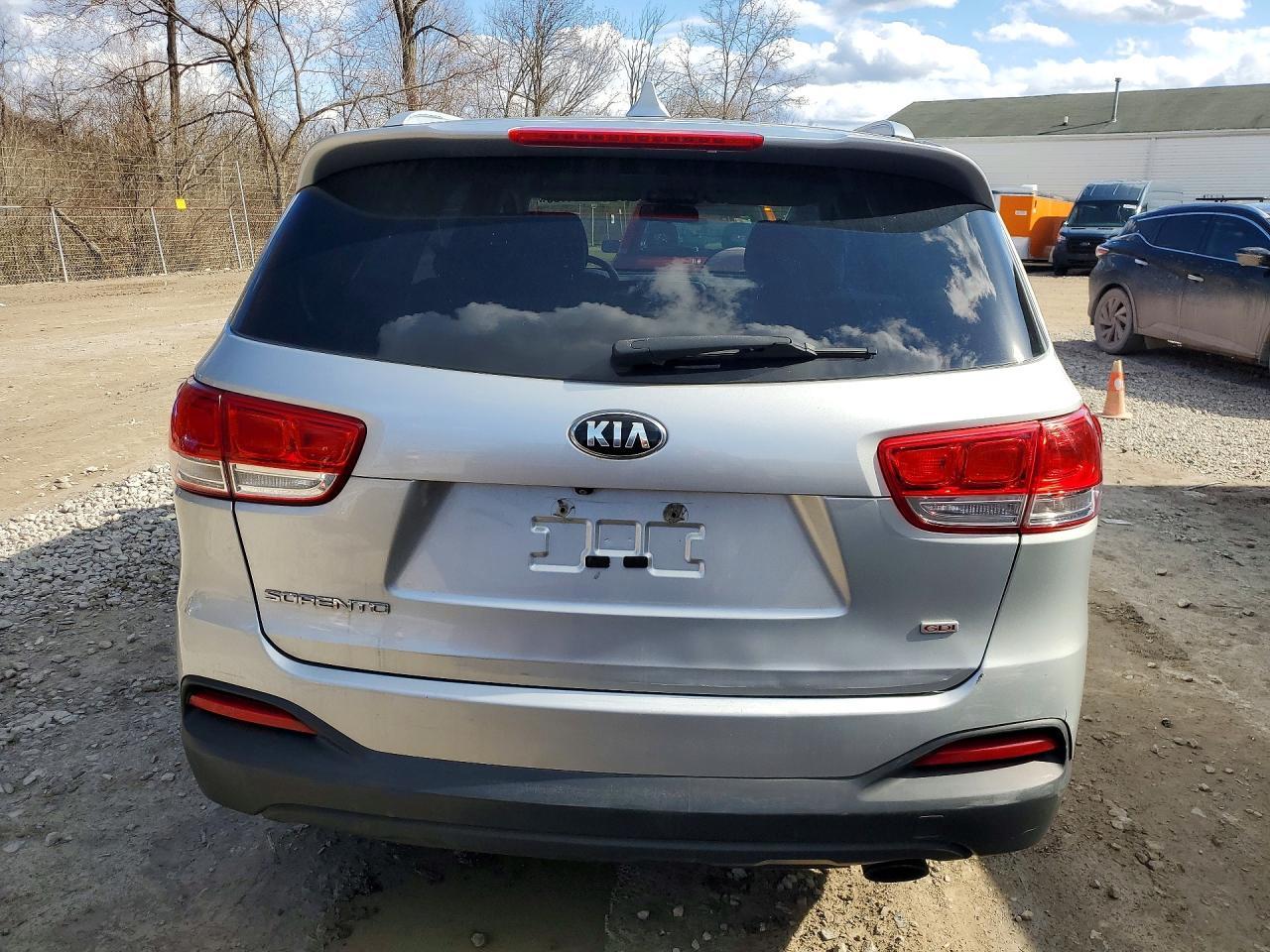 2016 KIA SORENTO