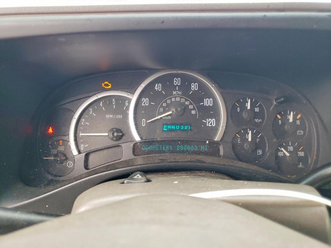 2004 CADILLAC ESCALADE