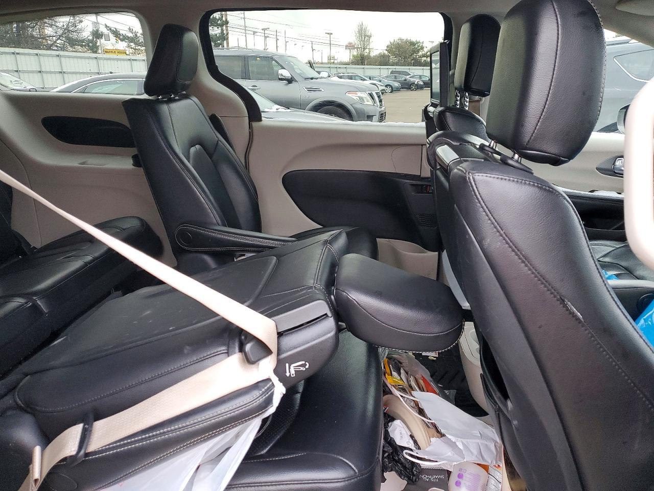 2022 CHRYSLER Pacifica