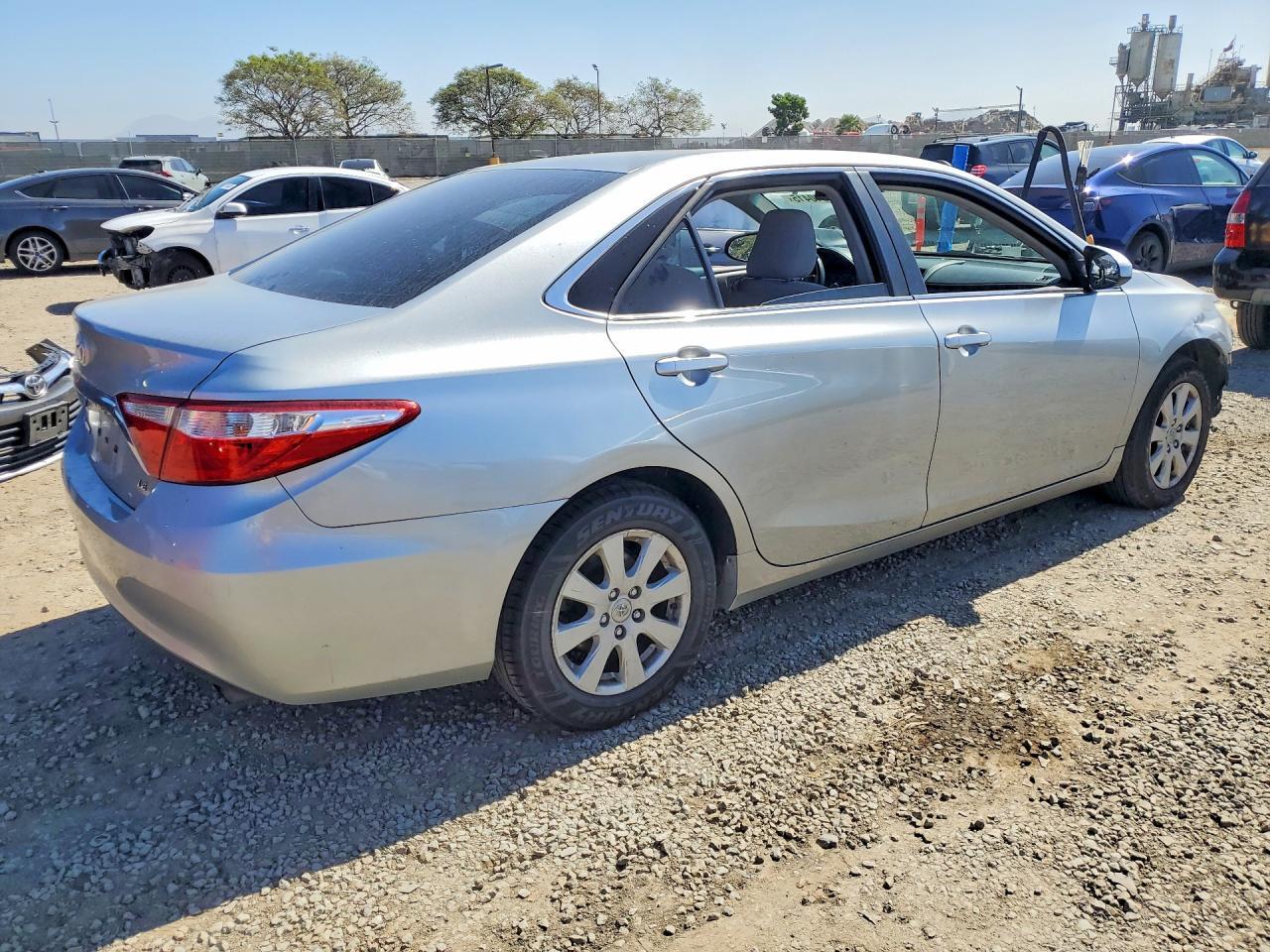 2015 TOYOTA CAMRY